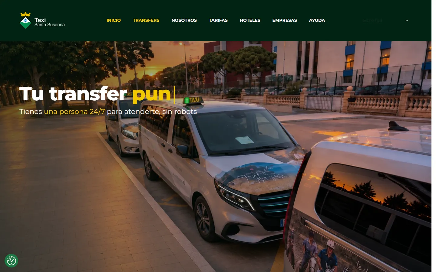 Portada de la web de Taxi Santa Susanna: taxis aparcados al atardecer